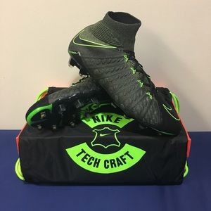 Nike Hypervenom Phantom 3 DF FG Soccer Cleats